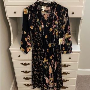 V neck black floral A-line dress with slip underneath stretchy waist